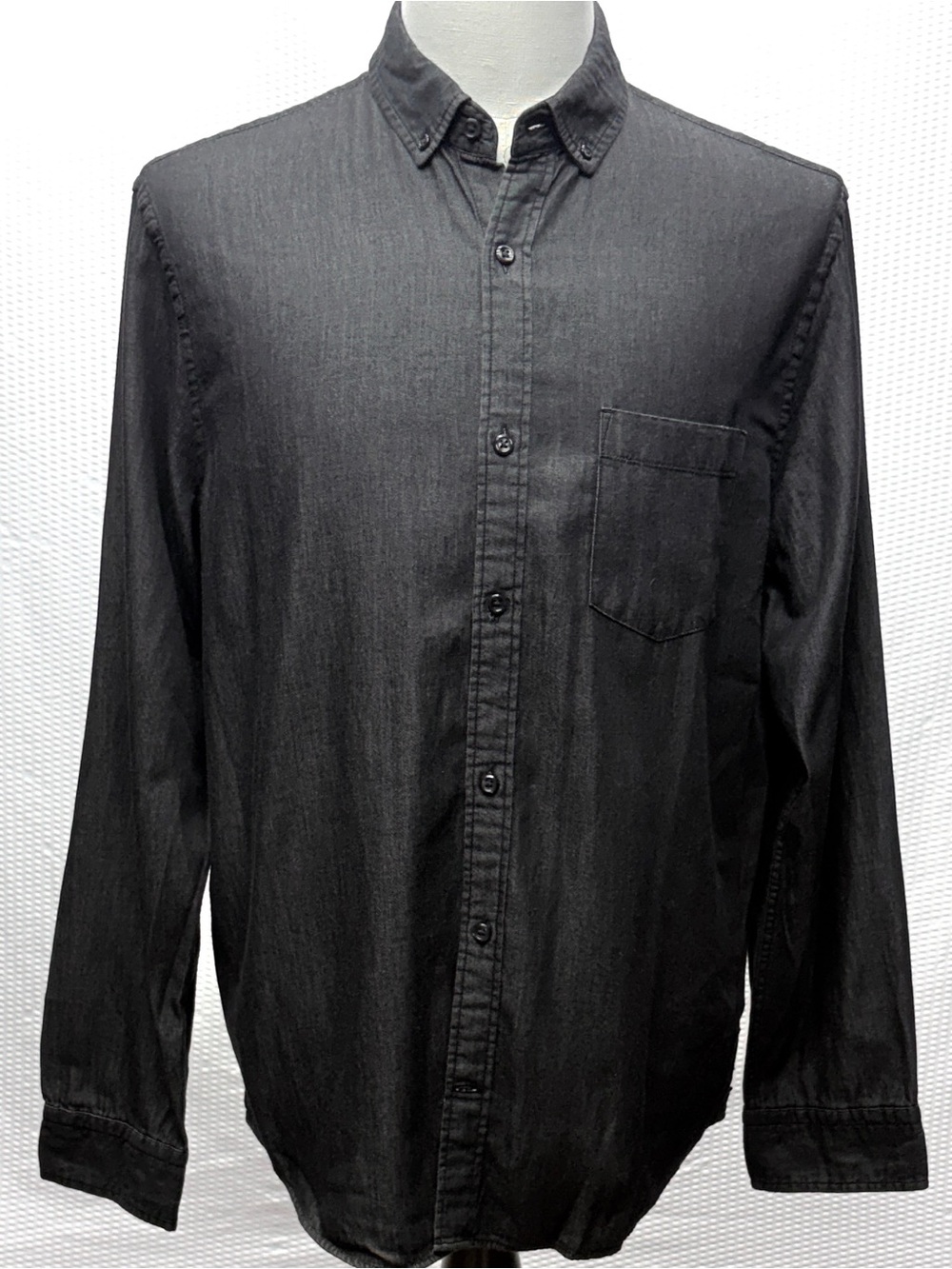 Express Men's Classic Soft Wash Button Down Shirt L Dark Gray Chambray Cotton